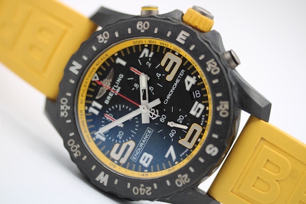 Breitling Endurance Pro X82310 Full Set 2020 - image 13