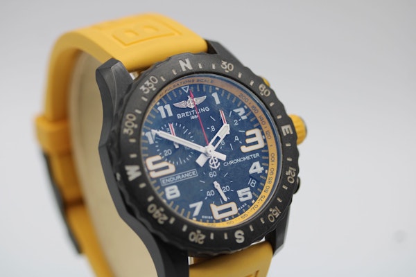 Breitling Endurance Pro X82310 Full Set 2020 - image 5