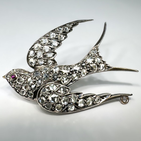 Antique Swallow Diamond Brooch     SADDINGTONS JEWELLERY STAND 375 - image 1