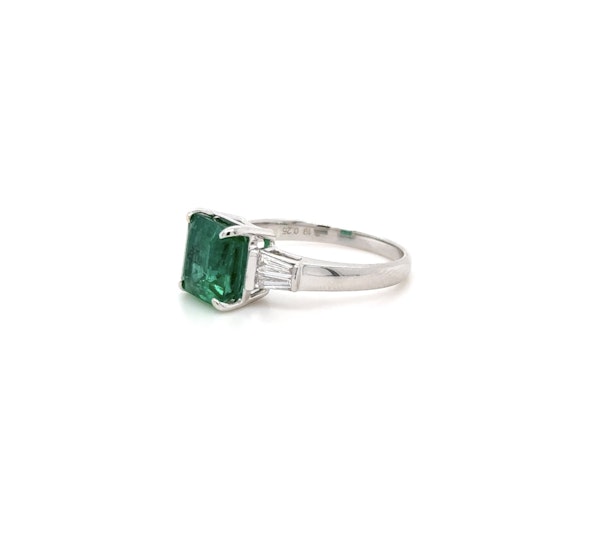 3.18ct Zambian emerald & diamond ring - image 4