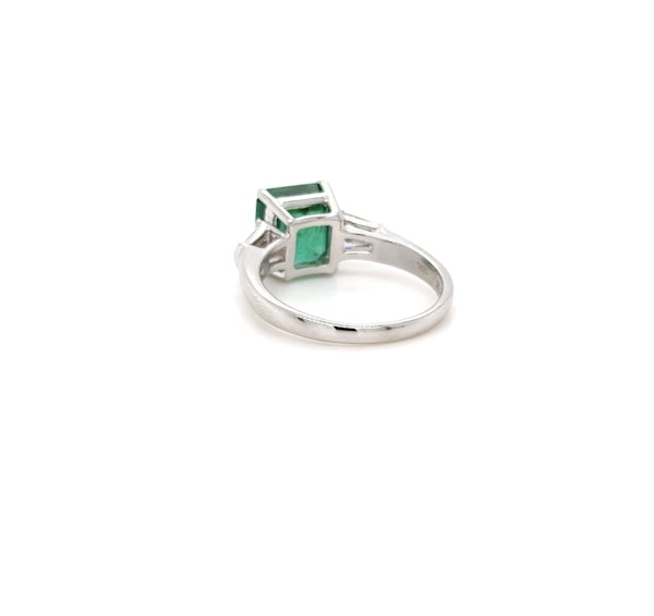 3.18ct Zambian emerald & diamond ring - image 5