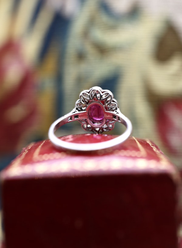 A very fine Siam Ruby & Diamond Cluster Engagement Ring mounted in Platinum, English, Circa 1930 - image 6