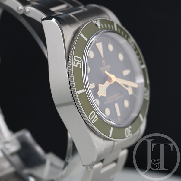 Tudor Black Bay 41mm 79320G Harrods Edition 2021 - image 4