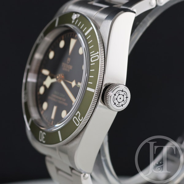 Tudor Black Bay 41mm 79320G Harrods Edition 2021 - image 3