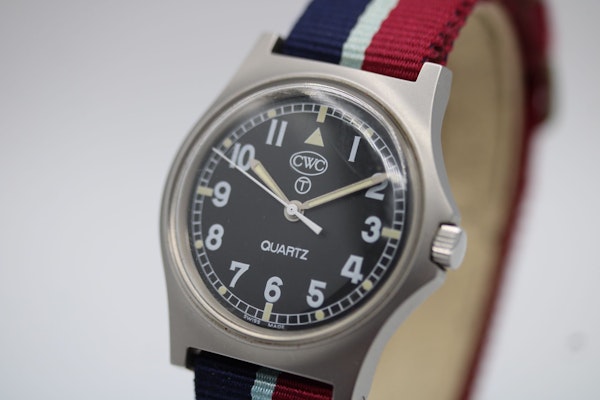 CWC British Military Quartz Watch 1987 - image 4