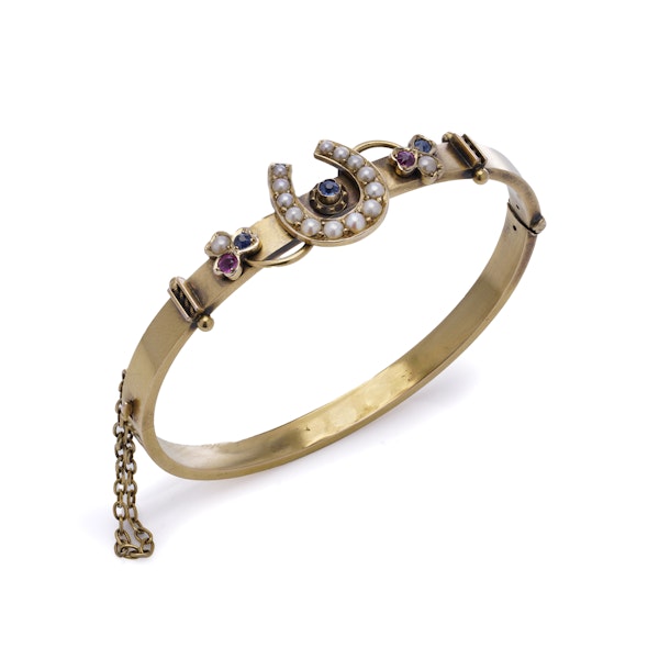 Victorian 15kt gold bangle with a shoehorn - image 1