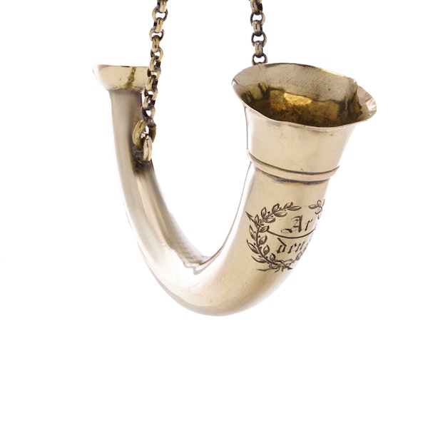 Victorian 15kt gold trumpet pendant - image 4