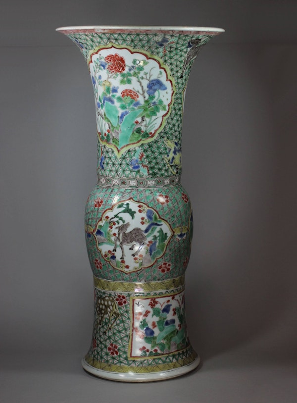 Chinese famille verte gu beaker vase, Kangxi (1662-1722) - image 5