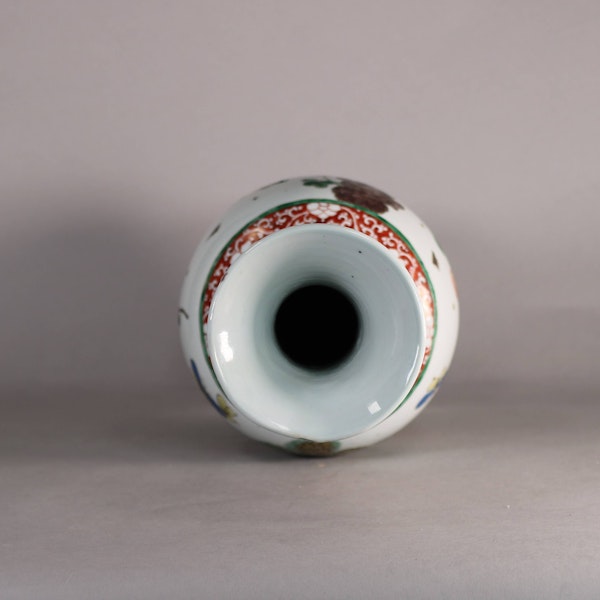 A Chinese yen-yen vase with elongated neck, Kangxi (1662-1722) - image 4