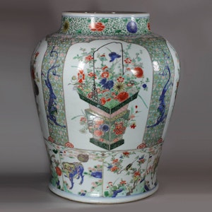 Fine large Chinese famille verte baluster vase, Kangxi (1662-1722)