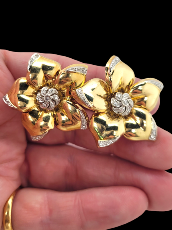 1970's 18ct gold and diamond flower earrings SKU: 7753 DBGEMS - image 2