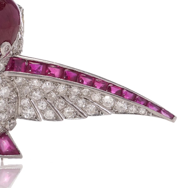 Vintage platinum diamond and ruby hummingbird brooch - image 6