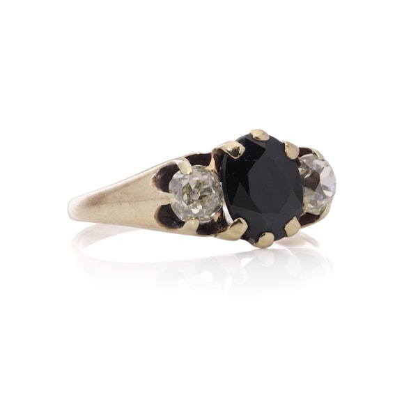 Victorian 15kt Gold Three-Stone Ring - image 3