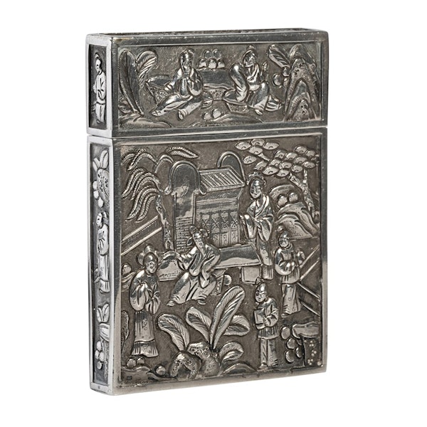 An early 19th century Chinese Export silver visiting card case with erroneous London Hallmarks. - image 2