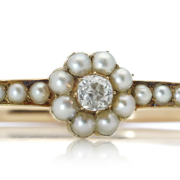 Victorian 15kt gold pearl and diamond bangle - image 2