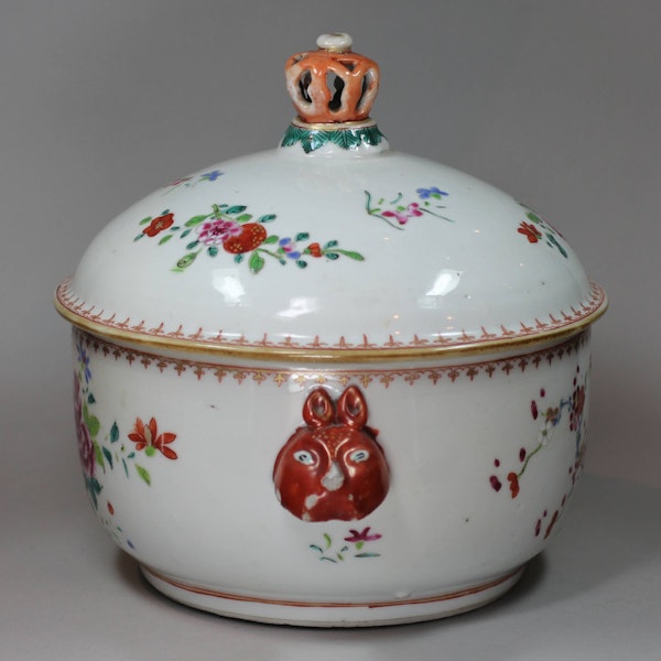 Chinese famille rose circular soup tureen and cover, Qianlong (1736-95) - image 4