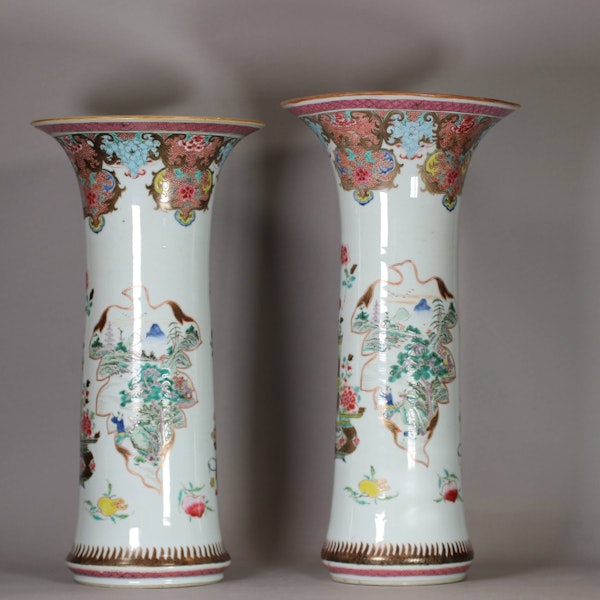 Large graduated pair of Chinese famille rose sleeve vases, Yongzheng (1723-35) - image 2