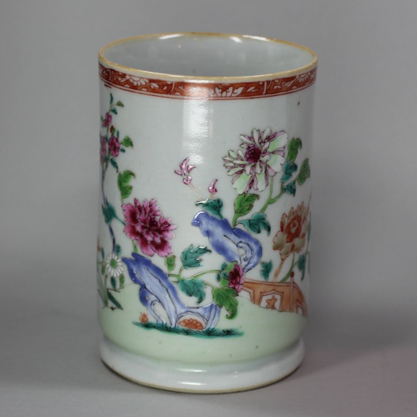 Chinese famille-rose mug, Qianlong (1736-1795) - image 1