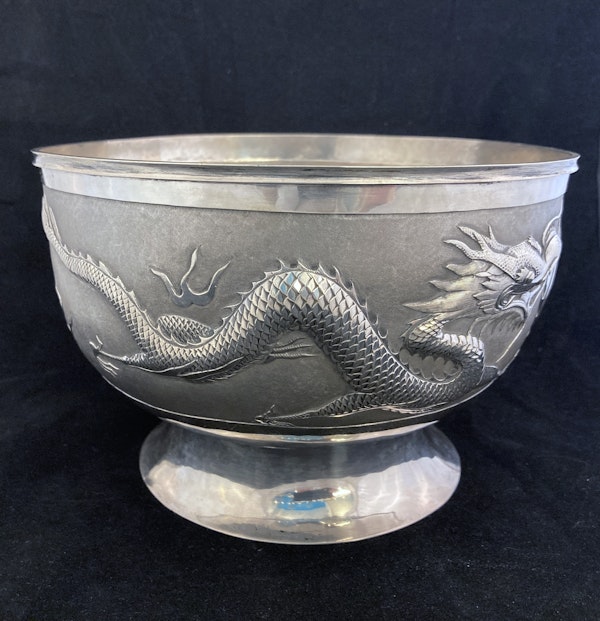 Antique Chinese silver bowl with Dragons - image 7