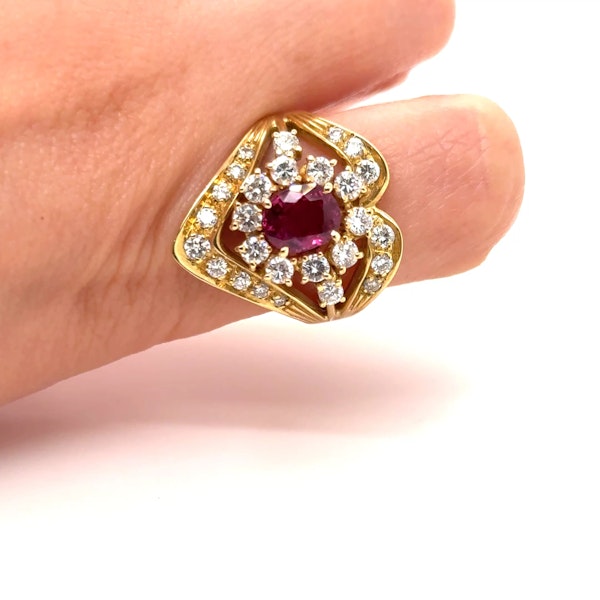 1.50 ct. Ruby & diamond cluster Ring - image 1