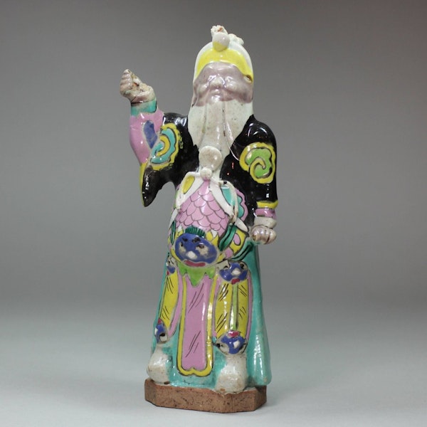 Chinese famille-rose figure of Guandi, late 18th century - image 1