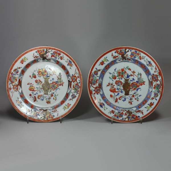 Pair of Chinese famille rose plates, early Qianlong (1736-95) - image 1