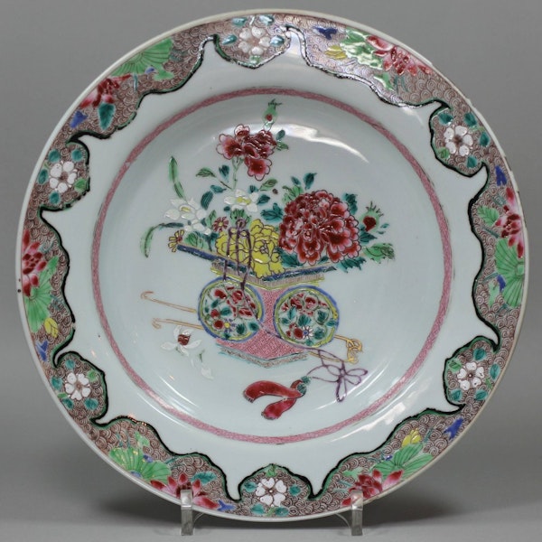 Chinese famille-rose soup plate, Yongzheng (1723-1735) - image 1