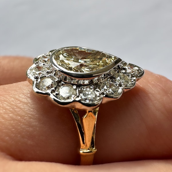 Pear Shaped Yellow Diamond Cluster Ring - SADDINGTONS STAND 375 - image 4