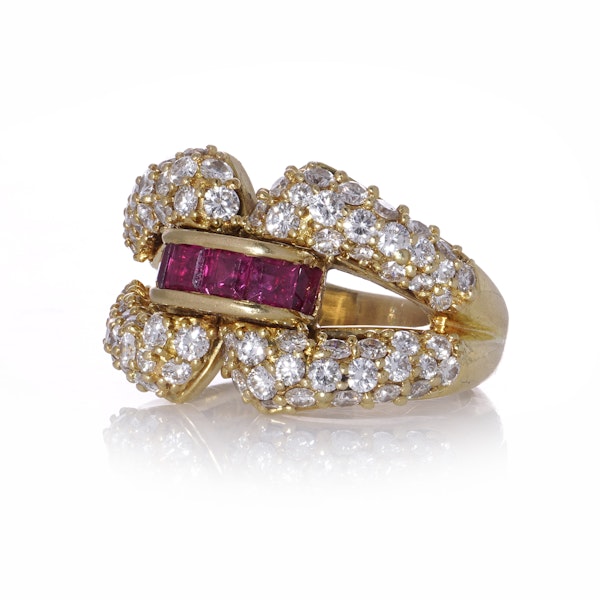 Kutchinsky 18kt Yellow Gold ruby and diamond cocktail ring - image 5