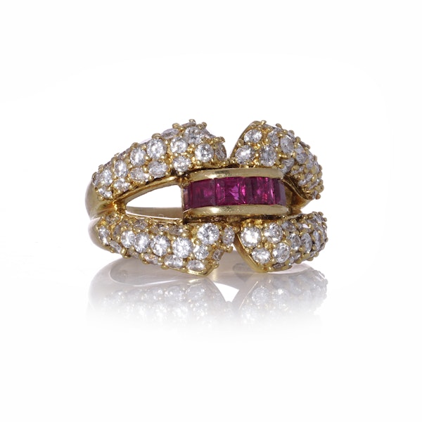 Kutchinsky 18kt Yellow Gold ruby and diamond cocktail ring - image 6