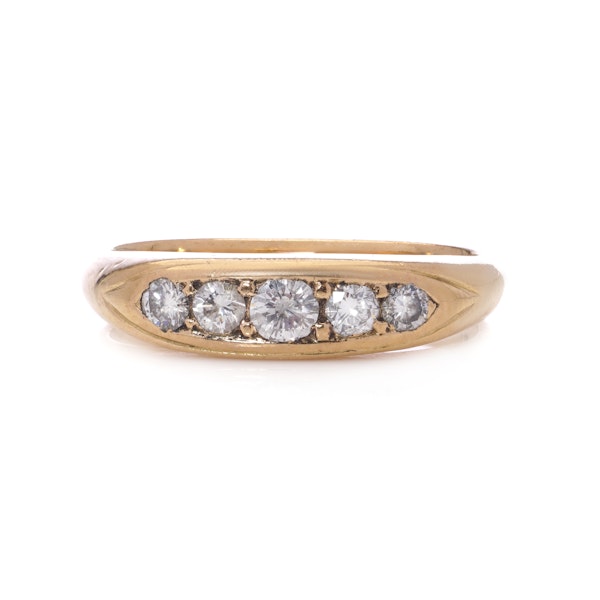 Vintage 22kt. gold five - stone diamond band ring - image 2