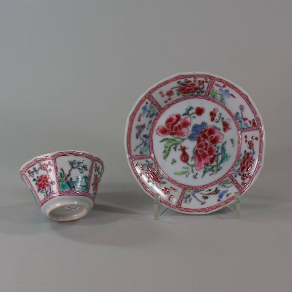 Chinese famille rose teabowl and saucer, Yongzheng (1723-35) - image 2