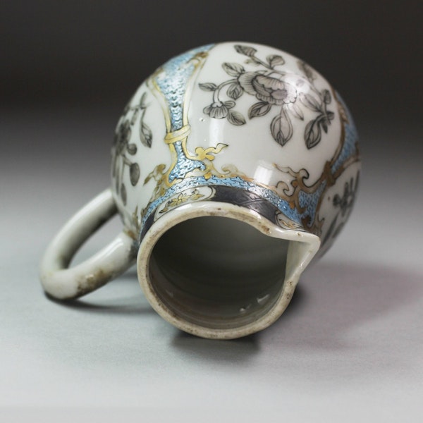 Chinese milk jug, Yongzheng (1723-35) - image 2