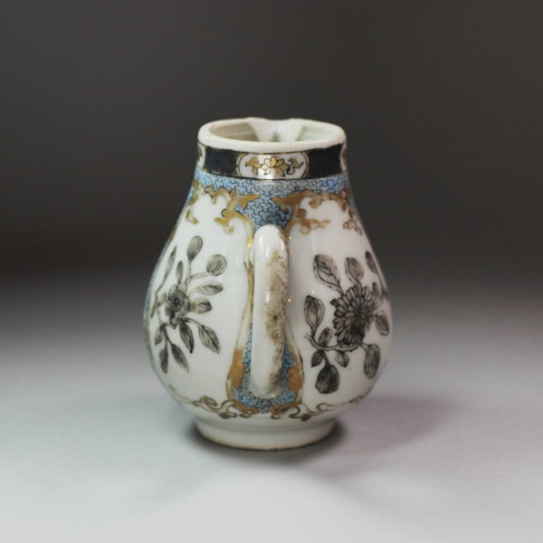 Chinese milk jug, Yongzheng (1723-35) - image 3