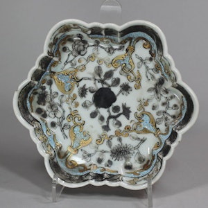 Chinese teapot stand, Yongzheng (1723-35)