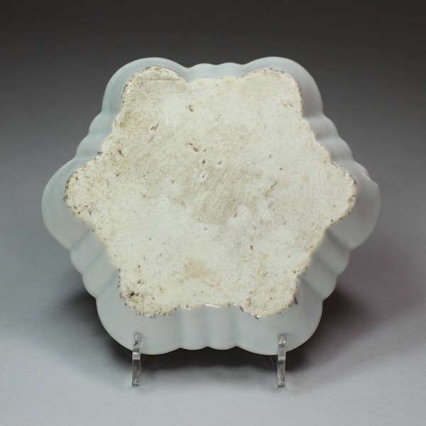 Chinese teapot stand, Yongzheng (1723-35) - image 2