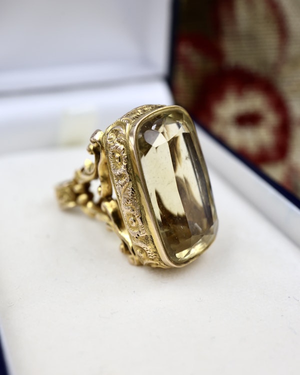 A very fine 9ct yellow Gold Citrine set Seal (marked) on a Silk band with Gold Buckle , 1908 - 1909 - image 1