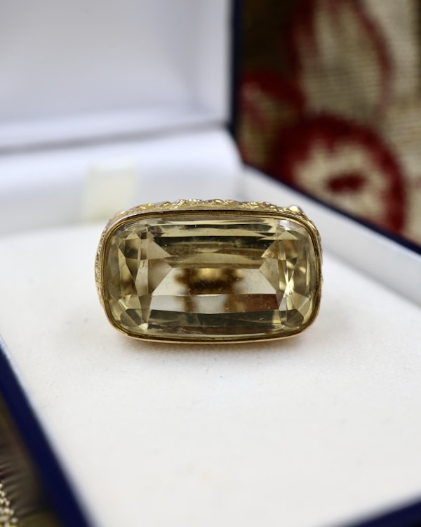 A very fine 9ct yellow Gold Citrine set Seal (marked) on a Silk band with Gold Buckle , 1908 - 1909 - image 3