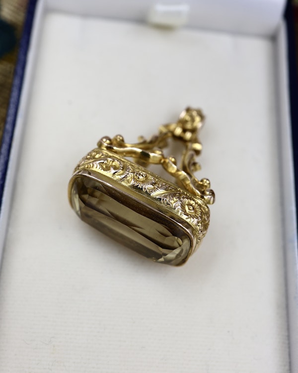 A very fine 9ct yellow Gold Citrine set Seal (marked) on a Silk band with Gold Buckle , 1908 - 1909 - image 5