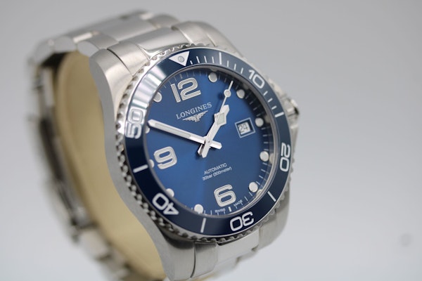 Longines HydroConquest  L3.781.4.96.6 Full Set 2024 - image 4