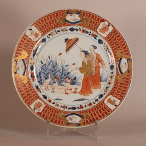 Chinese Imari Pronk 'Lady with a Parasol' plate, Qianlong (1736-95)