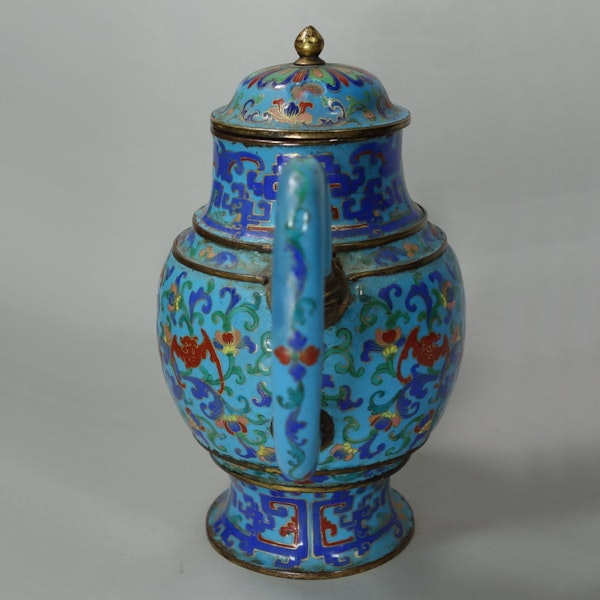 Chinese blue enamel coffee pot and cover, 18th/19th century - image 4