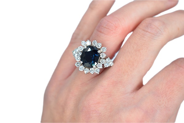 Natural Sapphire & Diamond Ring - image 2