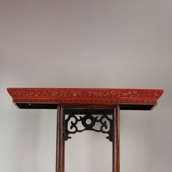 Chinese finely carved cinnabar lacquer scroll tray, Kangxi (1662-1722) - image 3