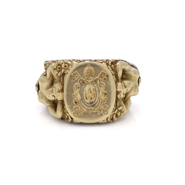 18kt Gold Ring with Coat of Arms - image 2