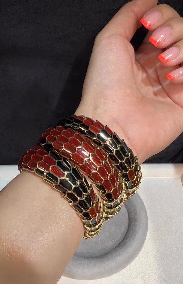 Bvlgari Serpenti enamel & diamond bracelet - image 2