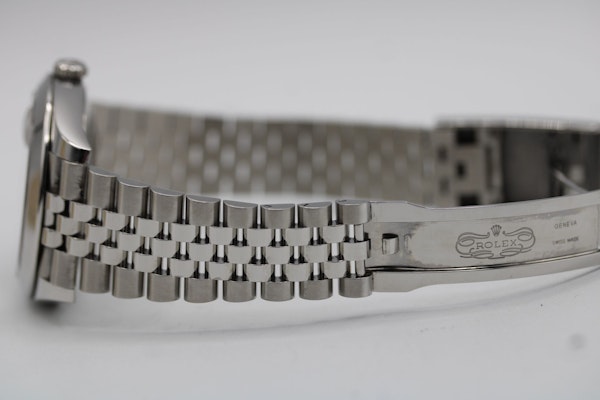 Rolex Datejust 126300 - image 11