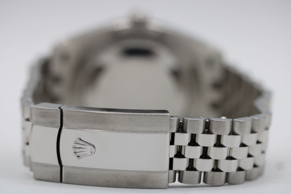 Rolex Datejust 126300 - image 9