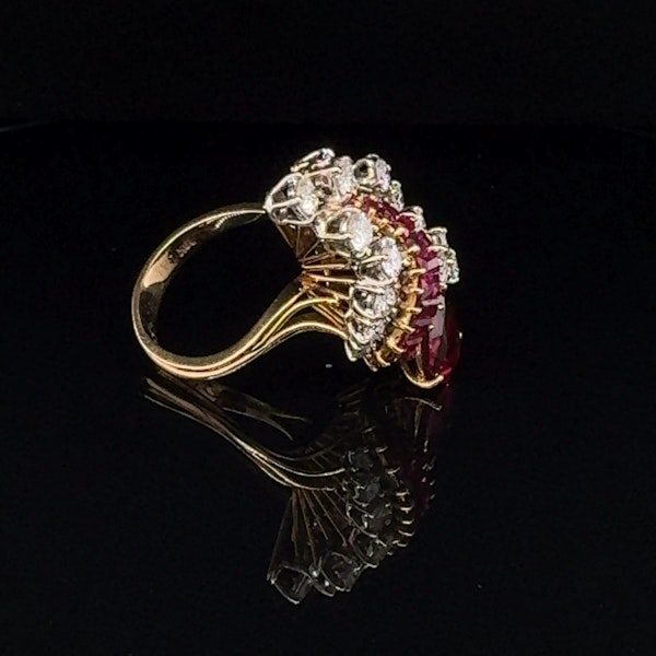 3.16ct. Ruby & diamond cluster ring - image 5