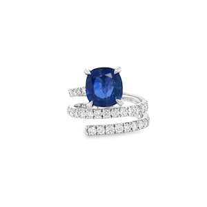 4.78ct. Blue ceylon sapphire & diamond spiral ring